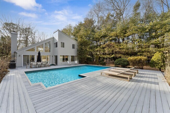 property at 24 Quogue Riverhead Rd