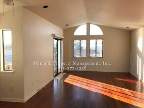 1652 Laguna St in Seaside, CA - Building Photo - Building Photo