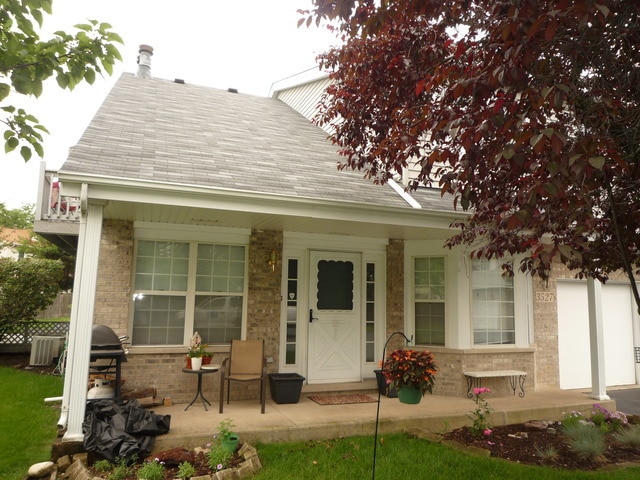 3527 Frontenac Ct