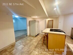 2511 NE 57th Ave in Portland, OR - Building Photo - Building Photo