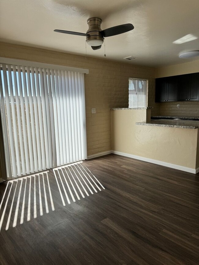 4561 E Bellevue St in Tucson, AZ - Building Photo - Building Photo