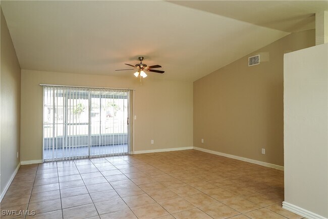 1222 SE 3rd Ave in Cape Coral, FL - Building Photo - Building Photo