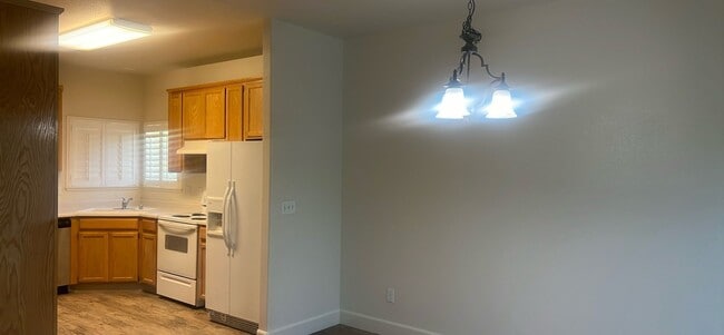 603 Gateway Dr in Merced, CA - Building Photo - Building Photo