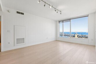 338 Spear St in San Francisco, CA - Foto de edificio - Building Photo