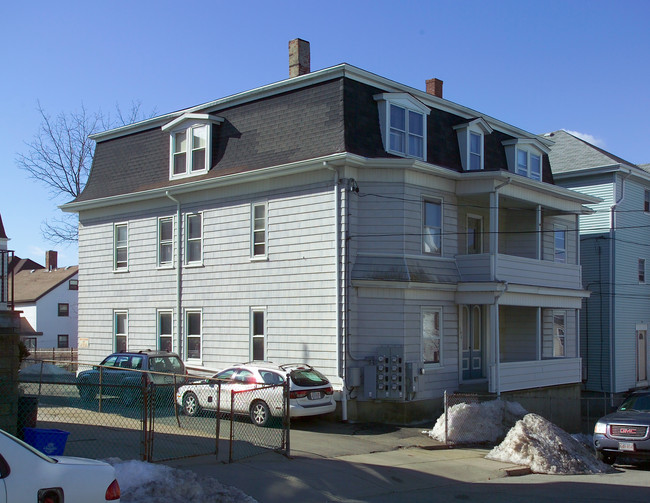 103-105 Park St in Fall River, MA - Foto de edificio - Building Photo