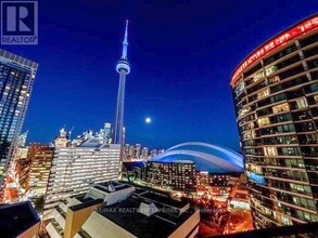 20-1120 Blue Jays Way in Toronto, ON - Building Photo - Building Photo