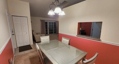 2102 Doolittle Dr, Unit 2102 in Bridgewater, NJ - Foto de edificio - Building Photo