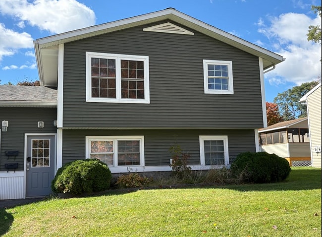 10 Southview Dr, Unit 10 Southview Dr