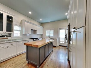 5536 Tremont St in Dallas, TX - Building Photo - Building Photo