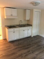 123 S Orleans Rd in Orleans, MA - Building Photo