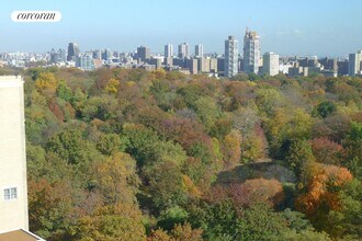 400 Central Prk W in New York, NY - Building Photo - Building Photo
