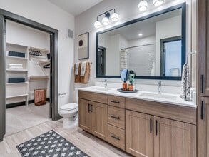 Lenox Cooper in Arlington, TX - Building Photo - Building Photo