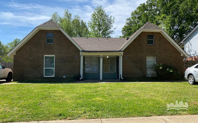 property at 6423 Oak Park Dr