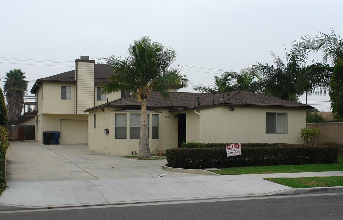 7782-7786 W 12th St in Westminster, CA - Building Photo