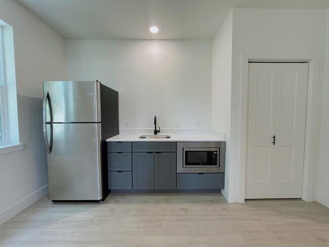 1801 E F St in Moscow, ID - Foto de edificio - Building Photo