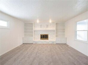 14600 E 33rd St S in Independence, MO - Building Photo - Building Photo