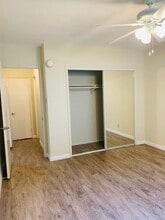 4415 Ocean View Blvd in Montrose, CA - Foto de edificio - Building Photo