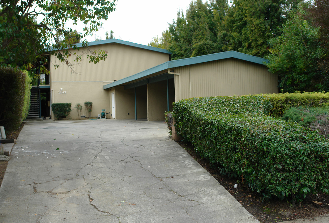 1242 Cortez Dr in Sunnyvale, CA - Building Photo