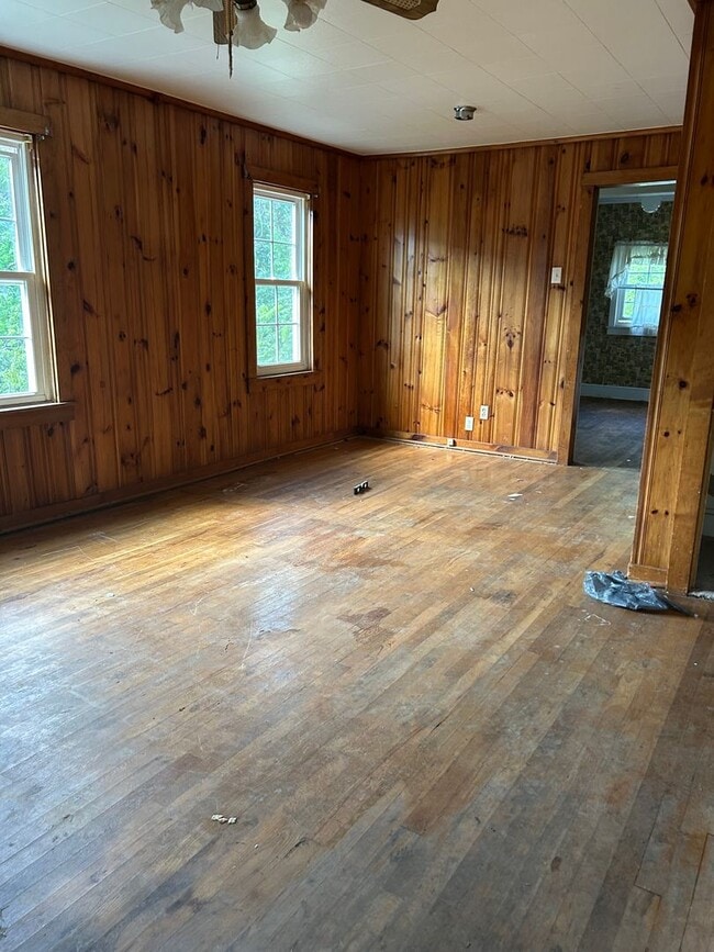 2409 Boyd in Bluefield, WV - Building Photo - Building Photo