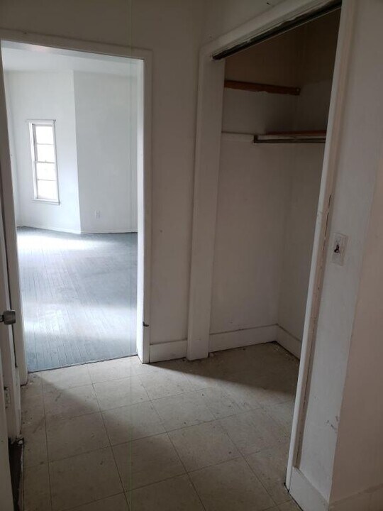 416 S 6th St in Elkhart, IN - Building Photo