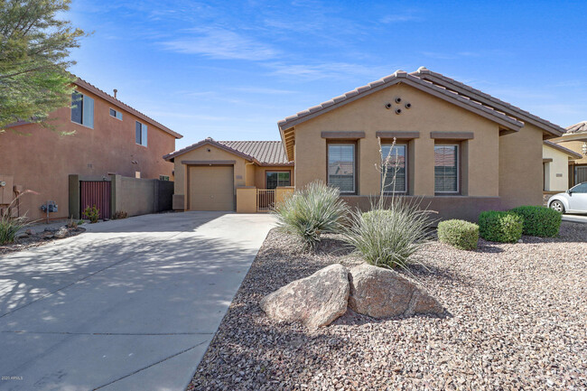 2516 W Coyote Creek Dr in New River, AZ - Building Photo - Building Photo