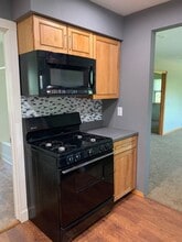 320 Bush St in Howell, MI - Building Photo - Building Photo