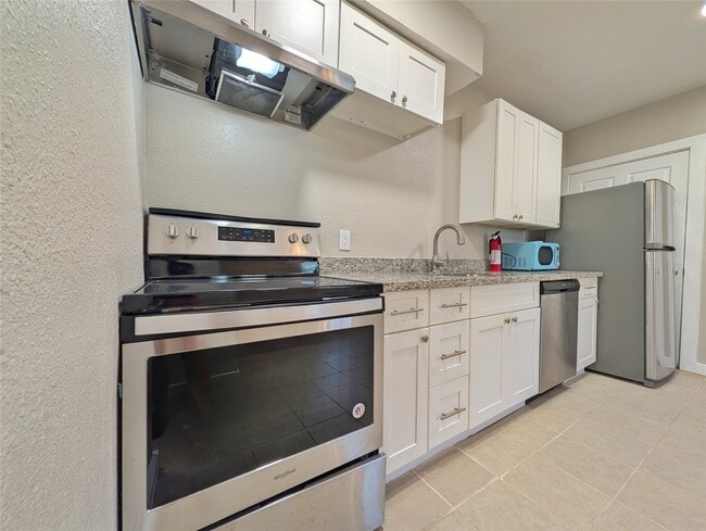 property at 1219 33rd St