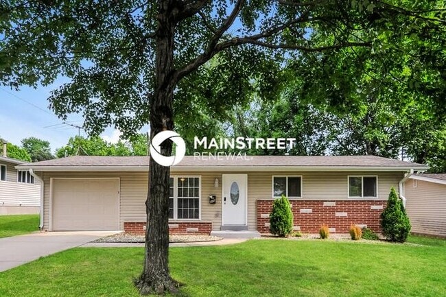 property at 306 S Pam Ave