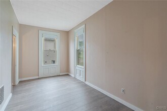 103 E 7th St in Oswego, NY - Building Photo - Building Photo