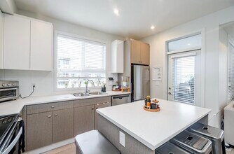 1516 Mccallum Rd in Abbotsford, BC - Building Photo - Building Photo