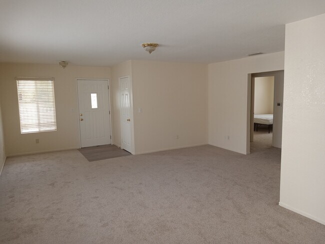 520 N Cambridge St in Orange, CA - Building Photo - Building Photo