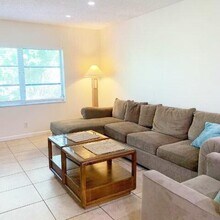 308 Southwind Ct in North Palm Beach, FL - Building Photo - Building Photo