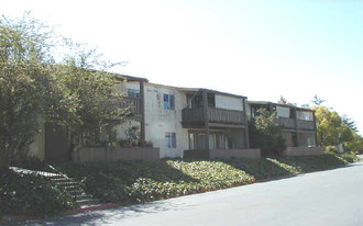 Santa Rosa Garden Apartments in Santa Rosa, CA - Building Photo