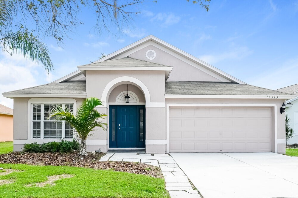 12525 Herons Path Pl in Riverview, FL - Building Photo
