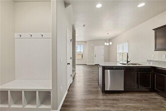 393 Via Siena Rd in Springdale, AR - Building Photo - Building Photo