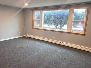 2417 W Bryn Mawr Ave in Chicago, IL - Building Photo - Building Photo