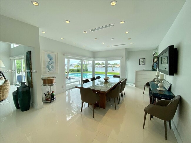 265 N Shore Dr in Miami Beach, FL - Building Photo - Building Photo
