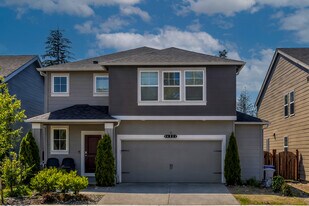 28221 33rd Pl S in Auburn, WA - Building Photo