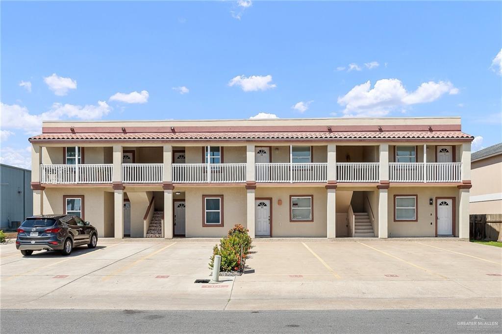 106 E Campeche St in South Padre Island, TX - Building Photo