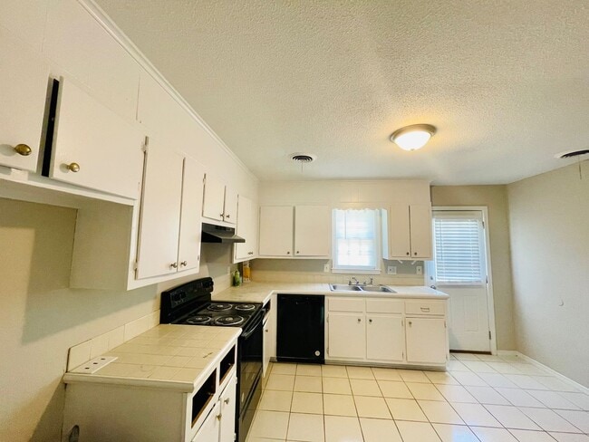 781 Rushmeade Rd in Jackson, TN - Building Photo - Building Photo