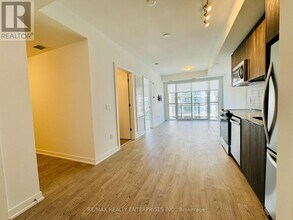 760 Whitlock Ave in Milton, ON - Building Photo - Building Photo