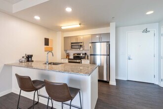 505 Congress St in Boston, MA - Building Photo - Building Photo