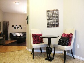 310 Riverdale Av in Toronto, ON - Building Photo - Building Photo