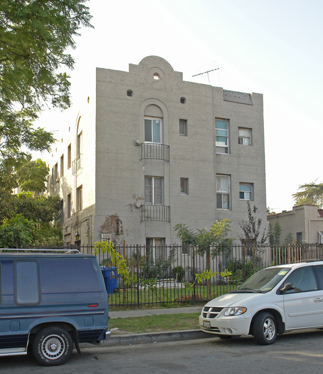 1131 Lodi Pl in Los Angeles, CA - Building Photo - Building Photo