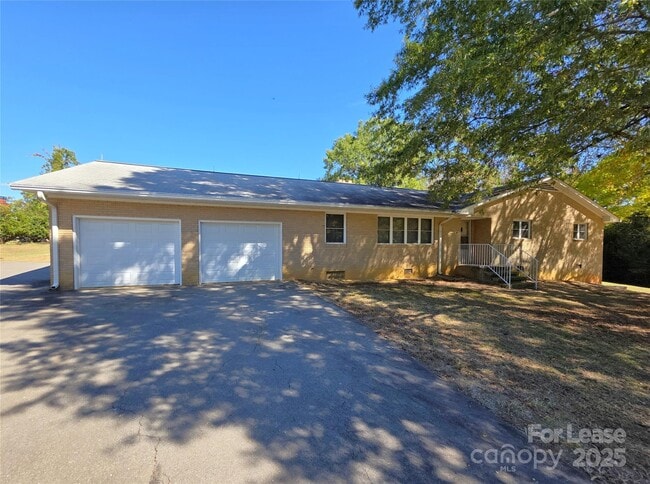 9301 Gold Hill Rd in Mount Pleasant, NC - Building Photo - Building Photo
