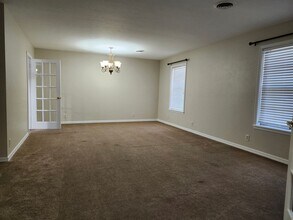 1810 W 3rd Ct in Russellville, AR - Building Photo - Building Photo