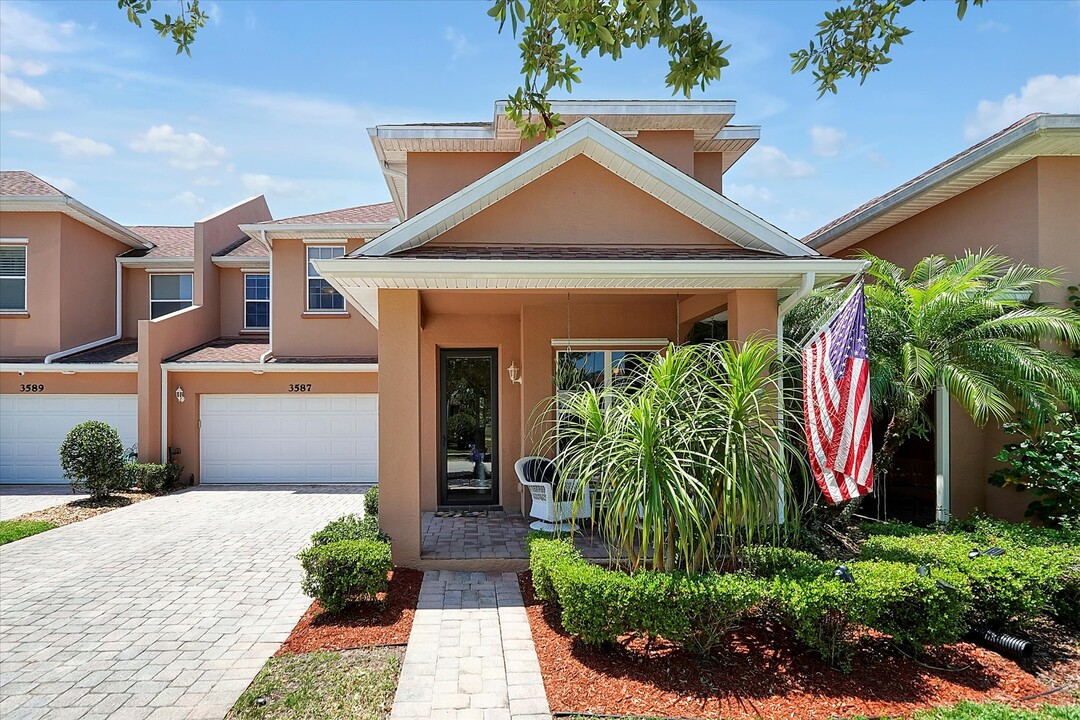 3587 Casalta Cir in New Smyrna Beach, FL - Building Photo