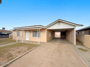 9351 Carranza Dr in El Paso, TX - Building Photo - Building Photo