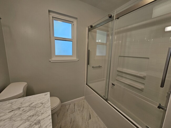 819 Linden Ln in Davis, CA - Building Photo - Building Photo