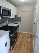 100 E Holly in Oaklyn, NJ - Foto de edificio - Building Photo